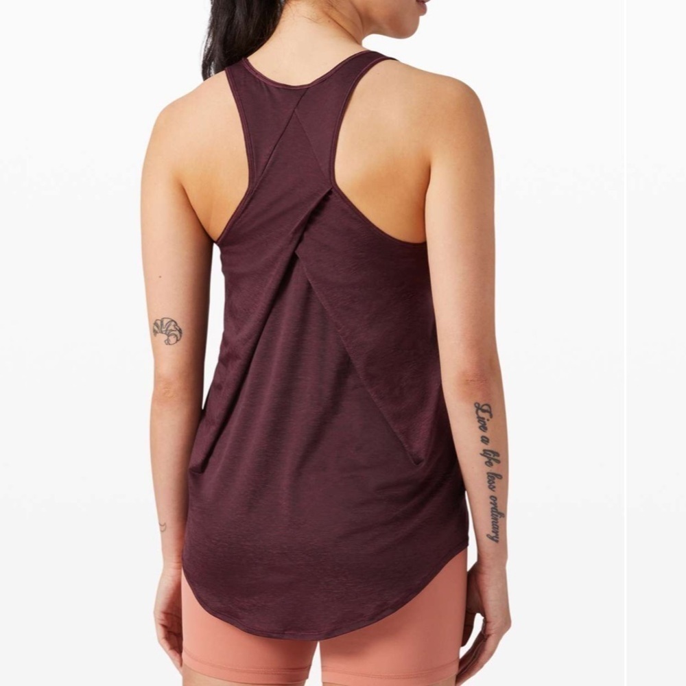 Lululemon Essential Tank *Pleated Cassis size 2